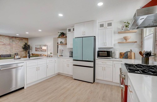 Joaquin Condo | Provo's Walkable Lovely Loft w/ Hot Tub, Firepit, 4 BR 3 Bath
