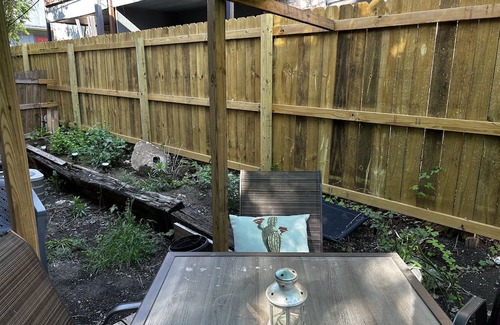 Pleasant Valley House | Key to Austin Serenity