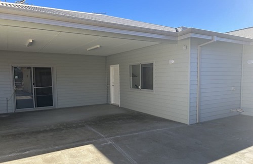 Kalgoorlie House | Brand new 5 bed room 5 bathroom home for companies fly in fly out or familys