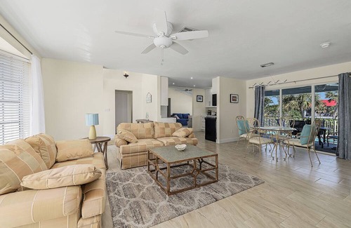 Beachview Country Club Estates House | The Great Getaway on Sanibel Island!