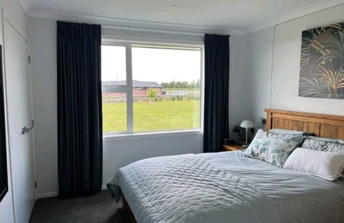 Ohaupo House | Country Getaway within blueberry orchard