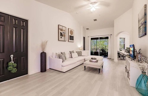 Naples Condo | Cozy 3 Bedroom 2 Bath coach home in Naples, FL