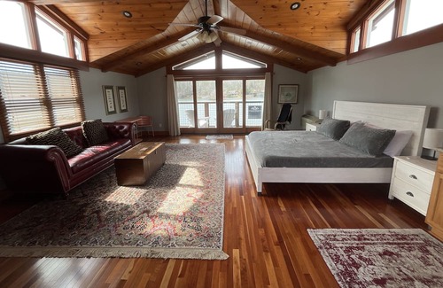 Landrum Apartment | The Boathouse on Lake Lanier