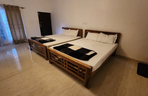 Sakleshpur Hotel | Lotus Lake Retreat