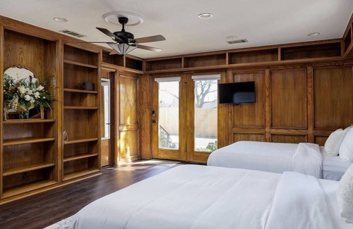 McNeil House | Pickleball, Pool, Quiet Garden | The Pony