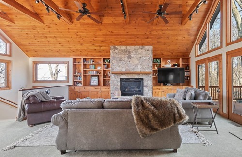 Nellysford House | La Mandala with Wintergreen Advantage