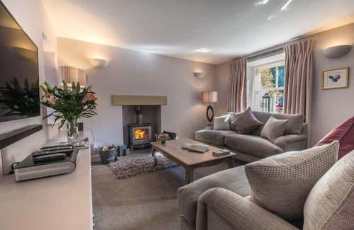Alstonfield Cottage | Duck Cottage Milldale Alstonefield Peak District