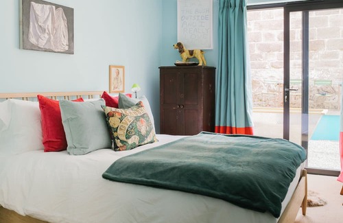 Banchory Cottage | A cosy colourful cottage with a great view
