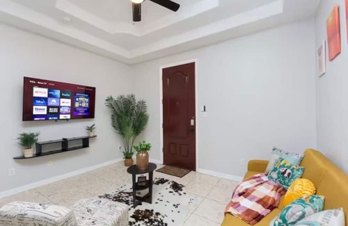 Edinburg Apartment | Urban Elegance Private/Gated 1BR