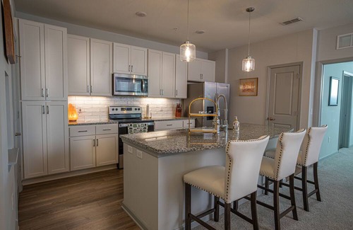 Fort Myers Apartment | 2BR/2BA Modern Retreat with Flex Room