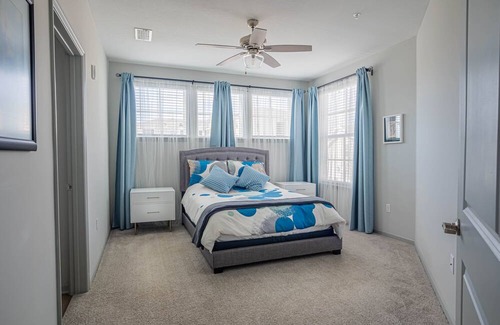 Fort Myers Apartment | 2BR/2BA Modern Retreat with Flex Room