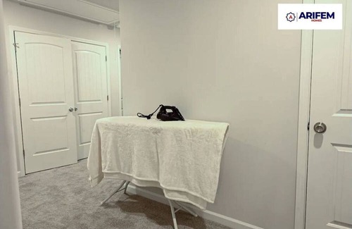 Church Street House | spanking Newly Built Home!