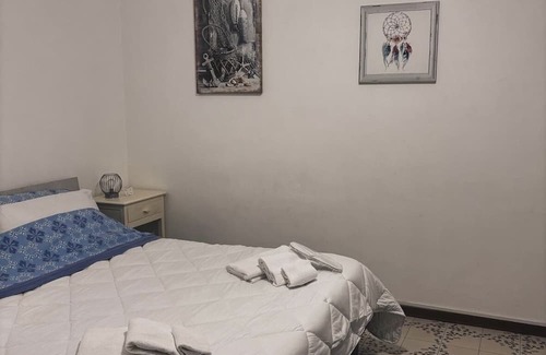 Chianchitta-Pallio House | Located on the national road in Giardini Naxos. Within walking distance of the sea and services