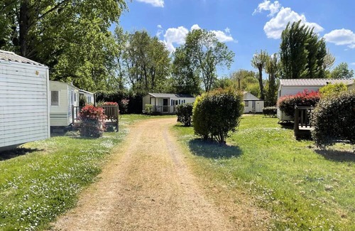 Saint-Denis-du-Payre House | CAMPING O BEAU LAURIER ** - Mobile home Ibiza 58 4 to 6 people - 4 people. included in the price