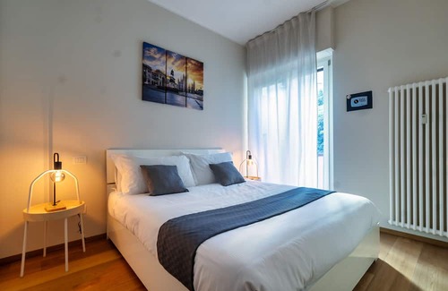 Bullona Apartment | [Bullona-CityLife-Sempione] A/C & Free Wi-Fi