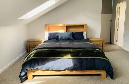 Kingston House | Stylish Alpine house in Kingston.