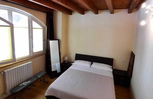 San Martino in Strada Apartment | Silenzioso, posto auto, vicino Lodi a 30 Km da Milano