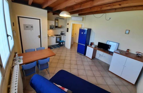 San Martino in Strada Apartment | Silenzioso, posto auto, vicino Lodi a 30 Km da Milano