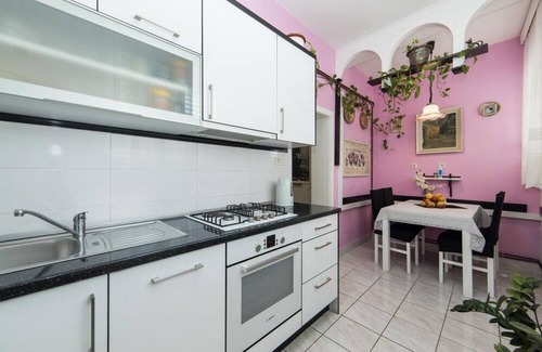Bili brig Apartment | Apartment Stipe (98701-A1) - Makarska