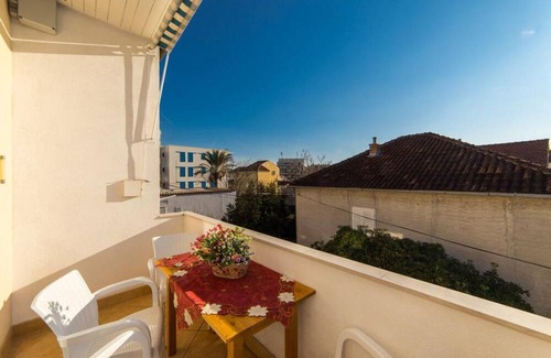Bili brig Apartment | Apartment Stipe (98701-A1) - Makarska