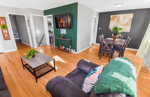 North Park Hill House | Enchanting Forest Retreat: 5 Bedrooms with King Beds & Fire Pit