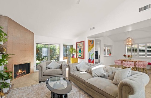 Palm Desert Condo | 3BR house 5 min to EL PASEO. Coachella and Stage Coach Accommodation.