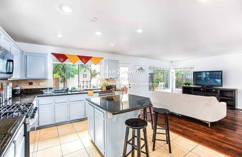 Corona House | Summer Palace on Towergrove #41276