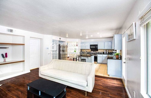 Corona House | Summer Palace on Towergrove #41276