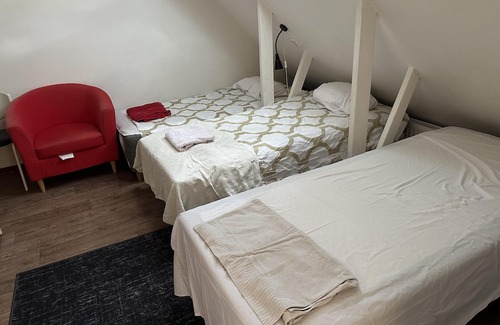 Rosersberg Apartment | 2- bed Apartment in Rosersberg