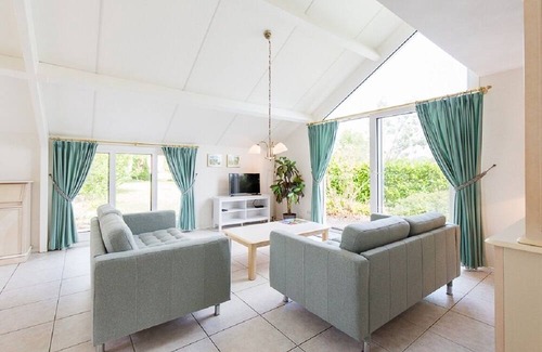 Daumazan-sur-Arize Villa | Luxe 6 Pers. Villa op het Mooiste Park van Frankrijk