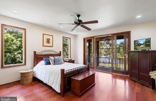 Wicomico Church House | A Private , Stunning Vacation Home or Retreat