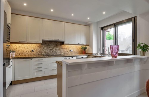 San Sebastian Centro Condo | Miramar