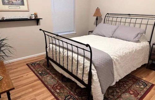 John Day House | New Home in Quiet Neighborhood