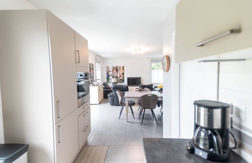 Carnac House | TI ANNA HOUSE