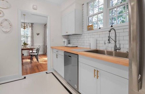 Forest Hills House | Haven On The Hill - Historic Charm Meets Modern Luxury In Augusta
