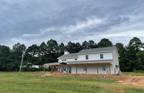 Summerville Other | Brand New Farmhouse! Hot tub, Pool, 6 Bedrooms, 6 Bathrooms, Pets Welcome!