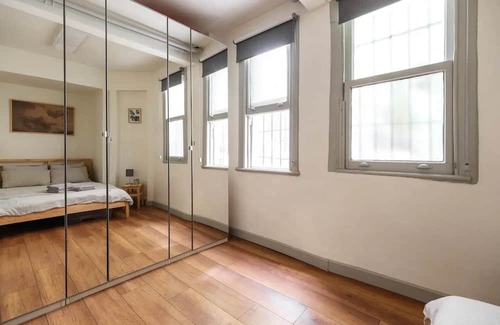 Cihangir Apartment | secret garden apartment in city center