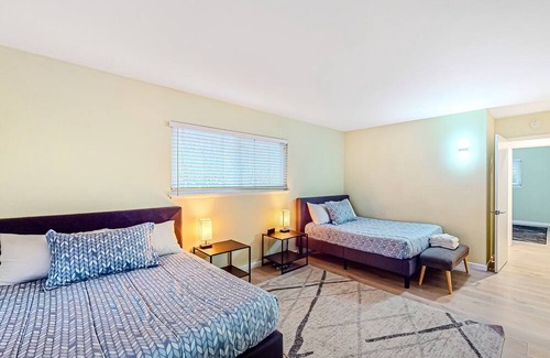 Oakhurst House | Charming modern home with close proximity to Yosemite/Bass Lake