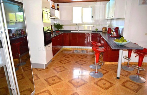 Le Francois Villa | Homerez - Spacious villa 15 km away from the beach for 8 ppl. with swimming-pool