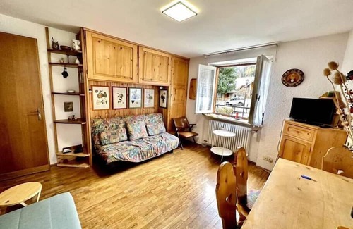 Dolonne Apartment | Vrbo Property