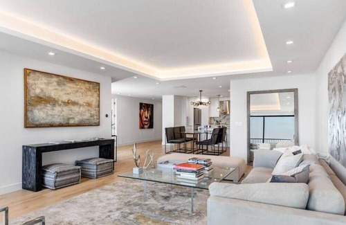 West Hollywood Apartment | Empire West Immaculate Two Bedroom Condo