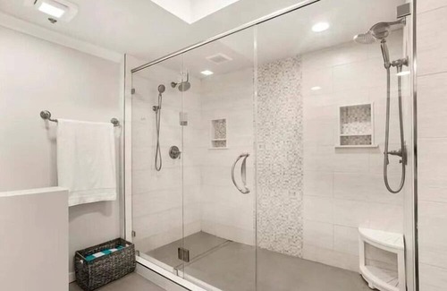 Ocean Park Apartment | Santa Monica Beach Amazing 2 Bedroom Condo