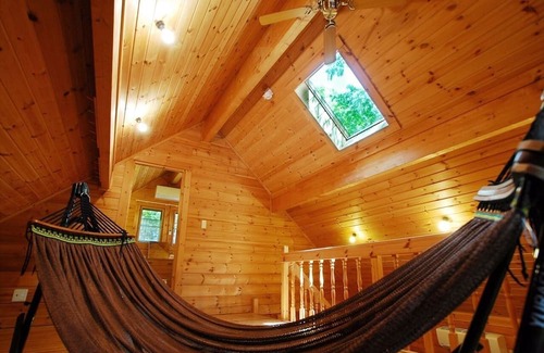 Kofu-cho RV Rental | Corner log cottage 11 people Wooden deck with / Maniwa City Okayama