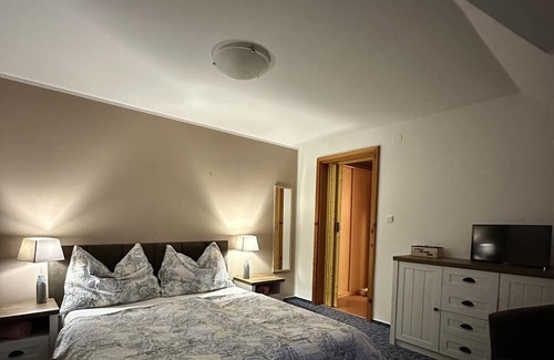 Broumov Bed & Breakfast | Penzion Benešov