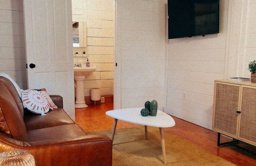 Gallipolis Ferry Cabin | Cozy Cabin in The Woods — Romantic Getaway