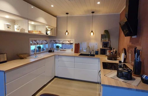 Lyngen House | 6 person holiday home in Svensby
