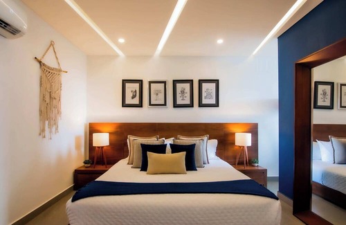 North Hotel Zone Condo | Roof Lounge, Pool, Hot Tub, Playa de Oro View