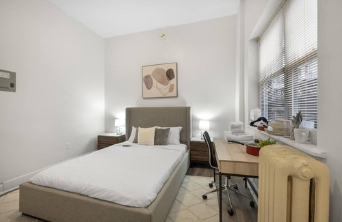 Brooklyn House | Exclusive Brooklyn Gem: Your Stylish Haven