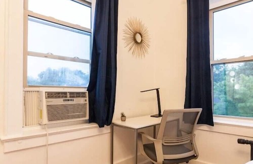 East Avenue Apartment | This apartment is a 1 bedroom(s), 1 bathrooms, located in Rochester, NY.