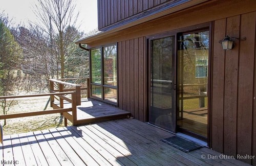 Grand Rapids House | A Quiet Slice of Country in the City